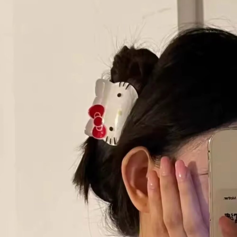 hello kitty glitter hair clip